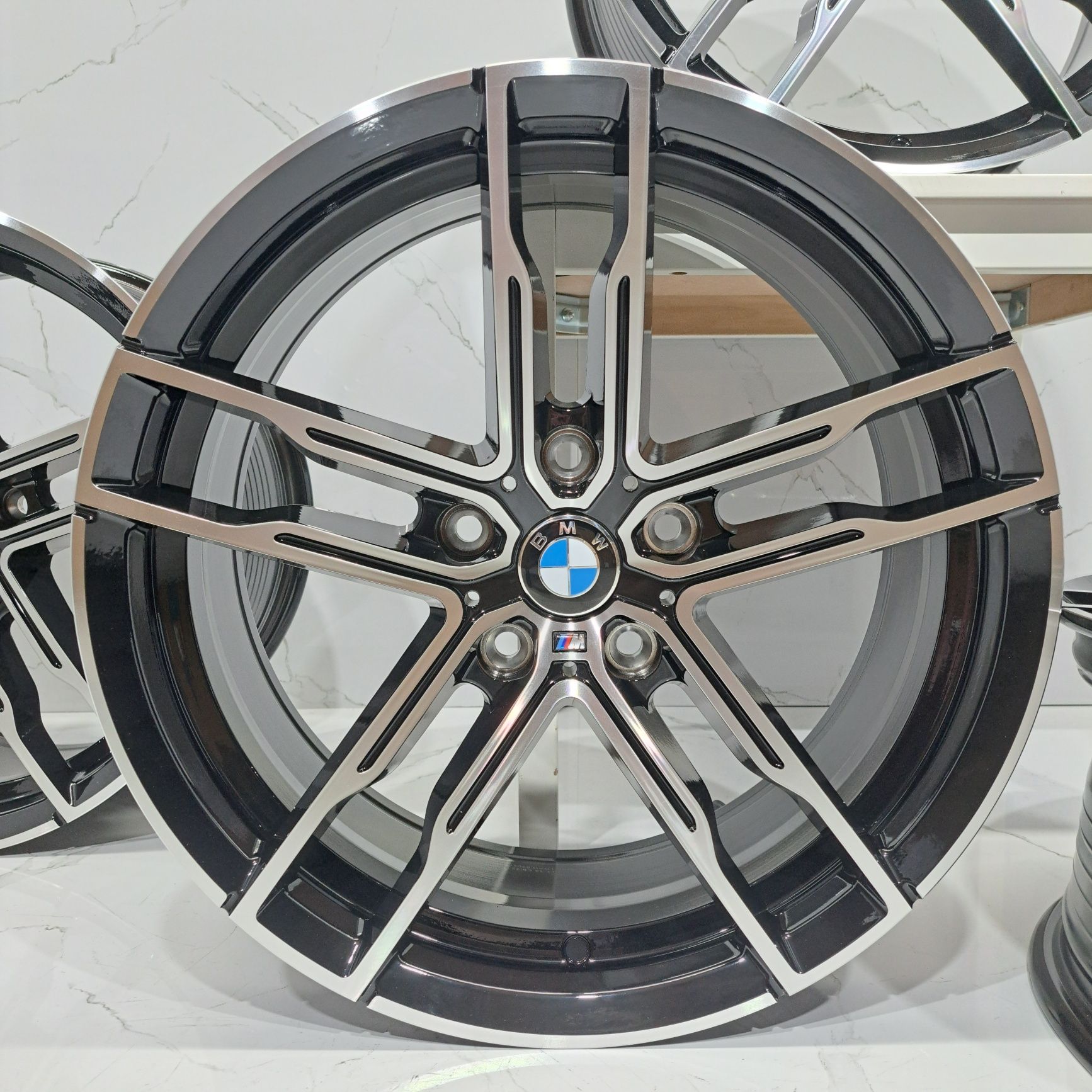 Jantes 18" LOOK BMW 810M M5 serie 3 4 F30 F31 F32 F33 F36 5x120