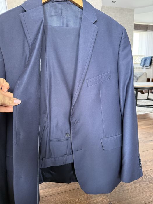 Garnitur męski Lassar granatowy 176/108/96