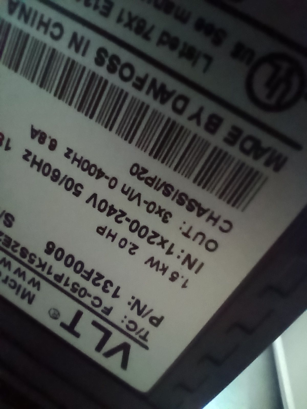Falownik z skrzynką kompletną do podłączenia