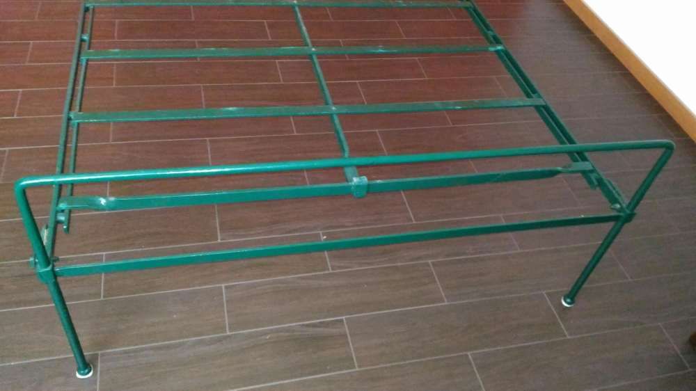 Cama de ferro maciço com mais de 150 anos