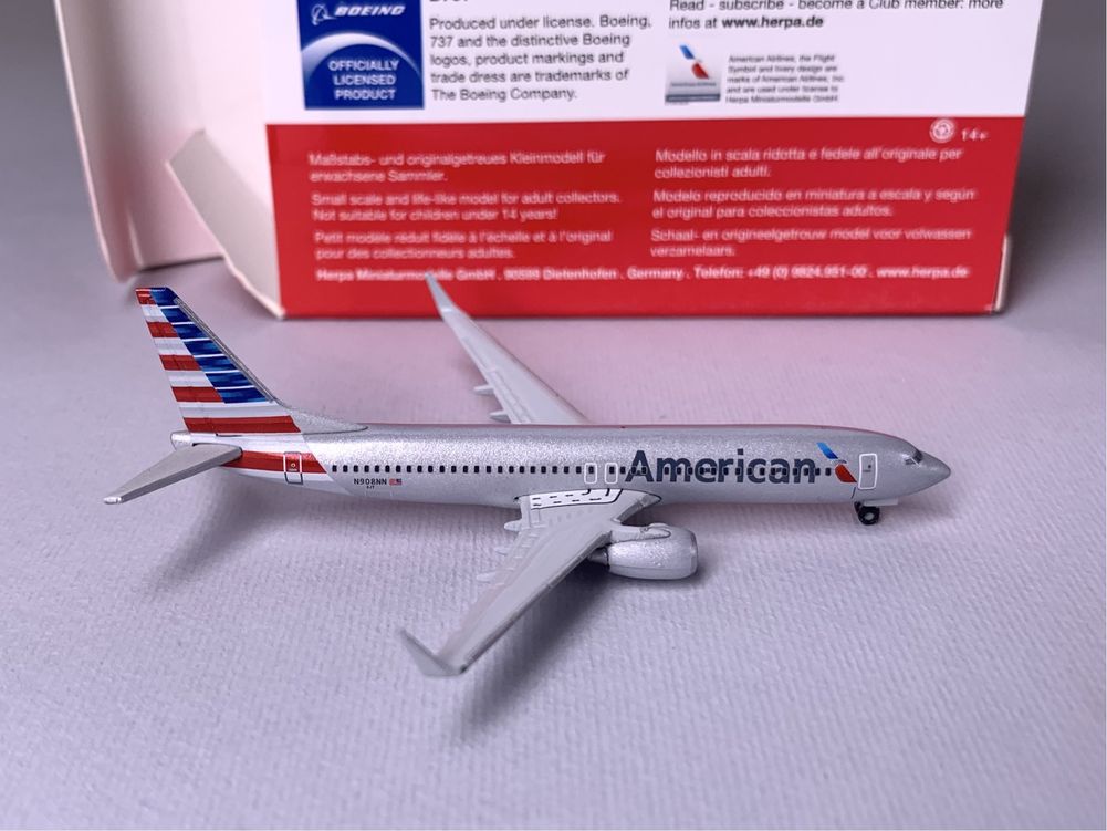 Можель Boeing 737-800, Herpa, 1:500