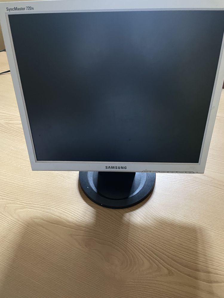 Monitor Samsung SyncMaster 720N