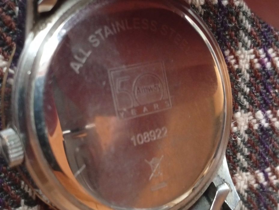 Продаю мужские наручные часы выпущенные к 50 летию компании Amway.