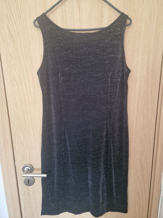 Vestido preto cm brilhos brancos L
