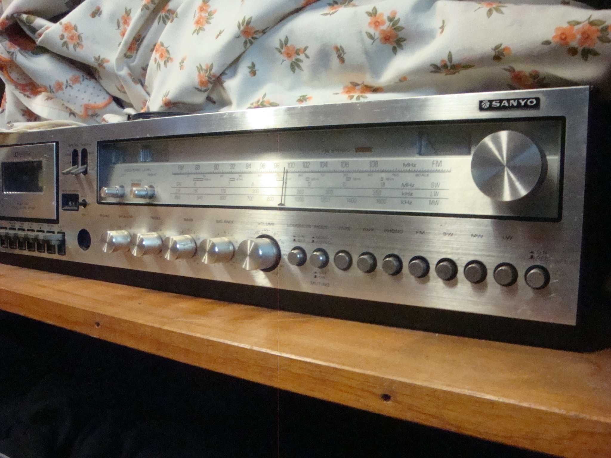 Sanyo vintage GLX 7015