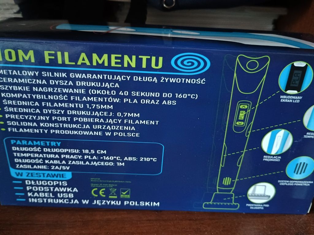 Nowy długopis 3 D Galaxia plus 110 m wkładów gratis.