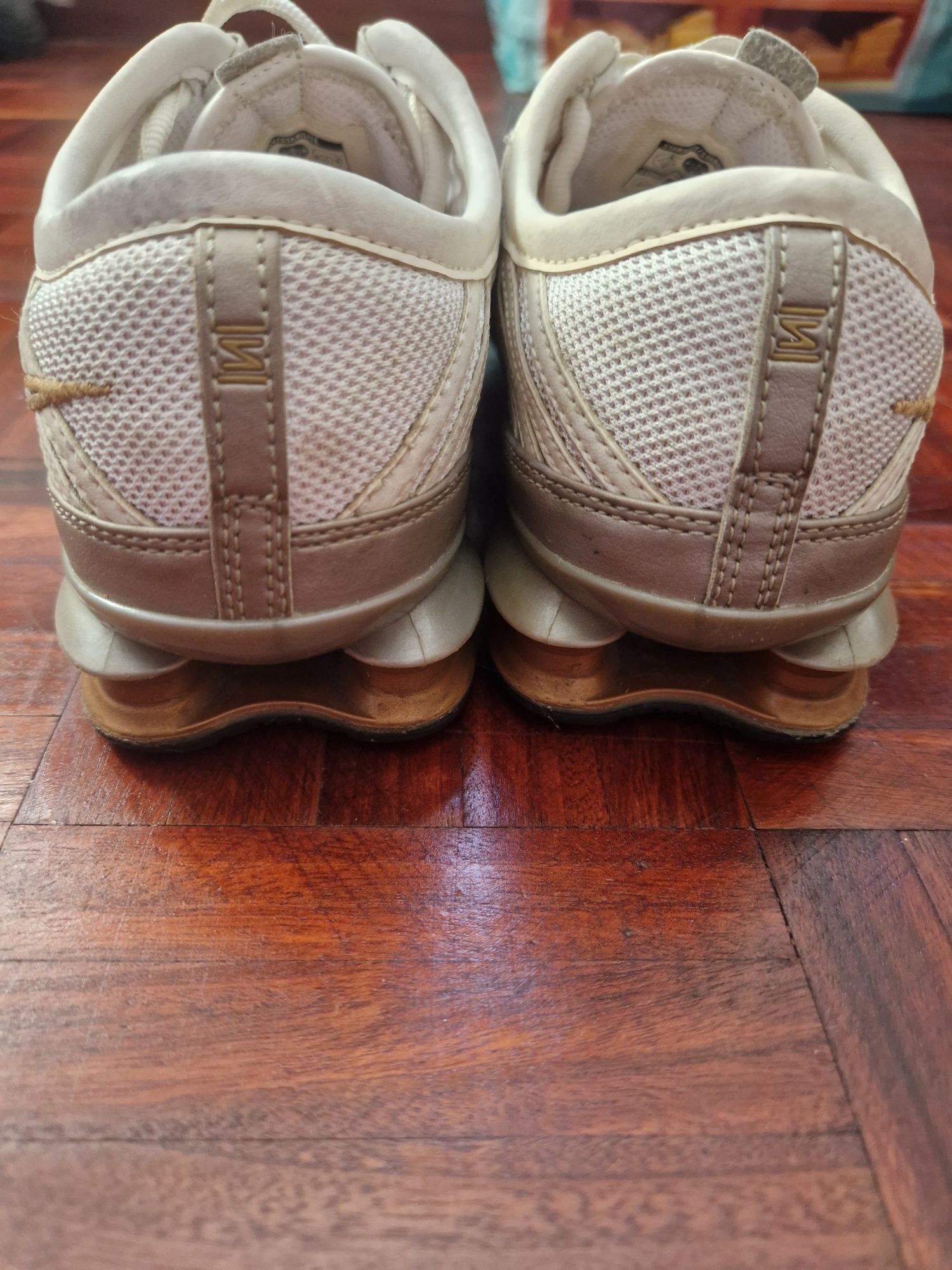Tenis Nike brancos