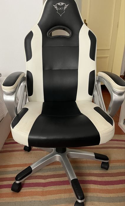 Cadeira Gaming Trust GXT