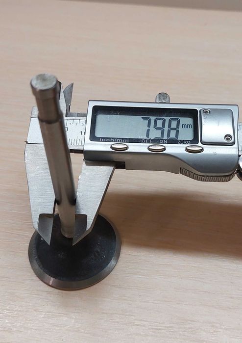 Клапана впускные МТ "Днепр" новые, родные, Луганские.