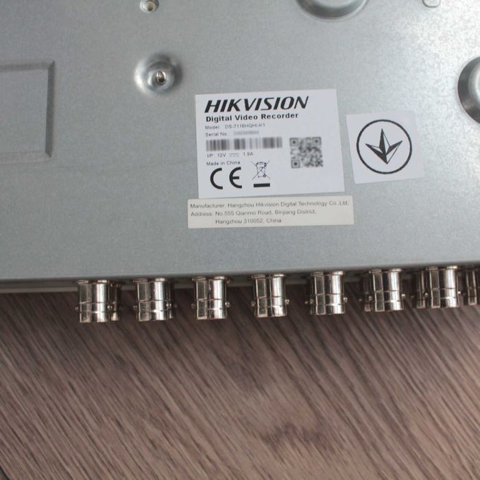 Видеорегистратор Hikvision • 16 аналог + 8ip или 24 ip •