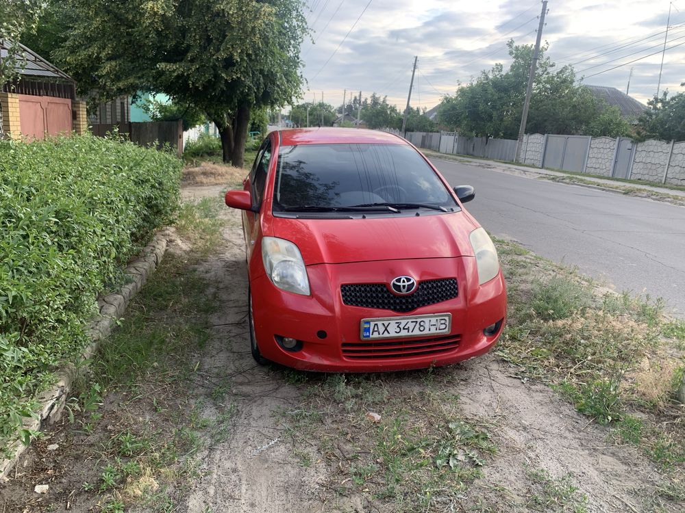 Продам Toyota Yaris 2006