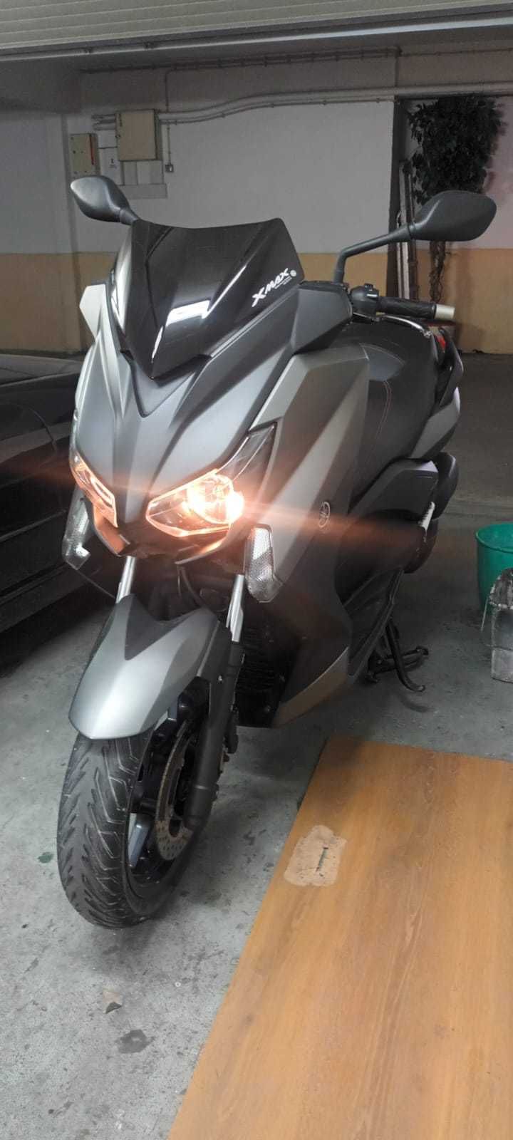 Yamaha XMax 125 como nova 17.000 Km