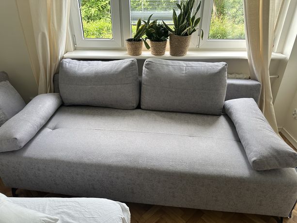 Szara sofa rozkladana