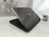 Ноутбук Dell Latitude 3380/i3-6006U/8 ГБ DDR4/SSD 256 GB/13.3 " HD