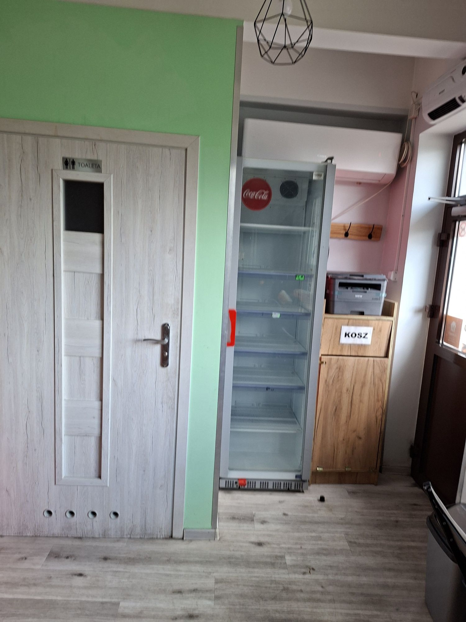 Wynajmę lokal pod działalność gastronomiczną