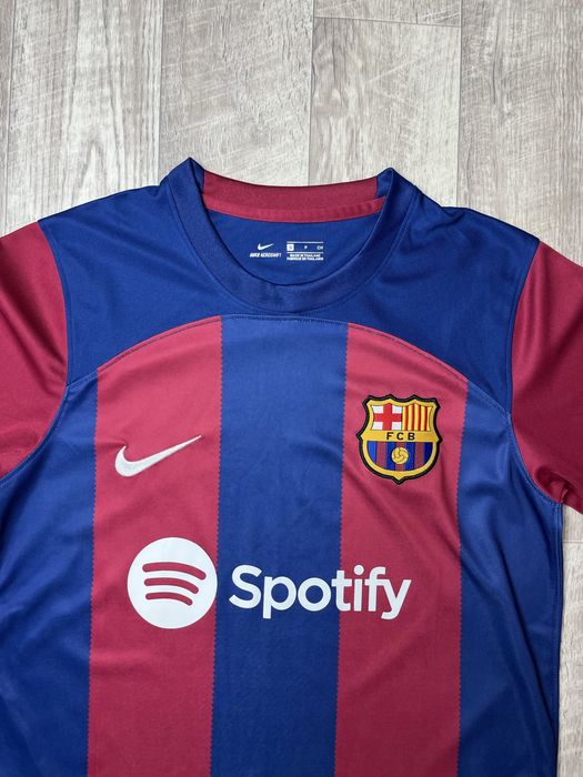 Футболка Nike Barcelona размер S оригинал футбольная спортивная найк