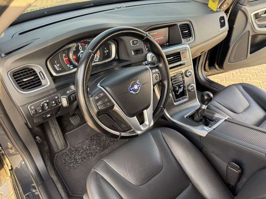 Продам Volvo V60