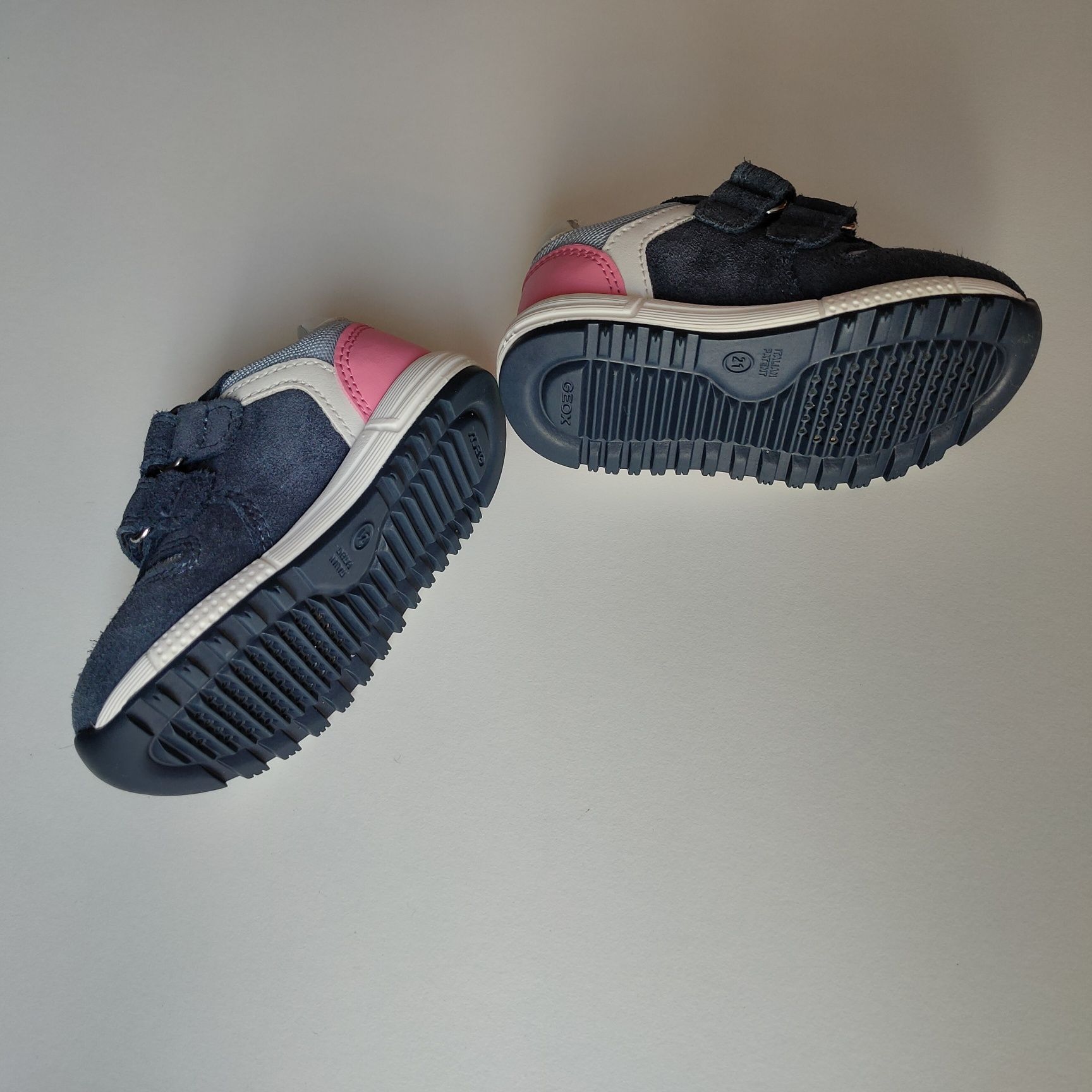 Sapatilhas GEOX nº 21 – Novas! Conforto e Estilo nos Primeiros Passos