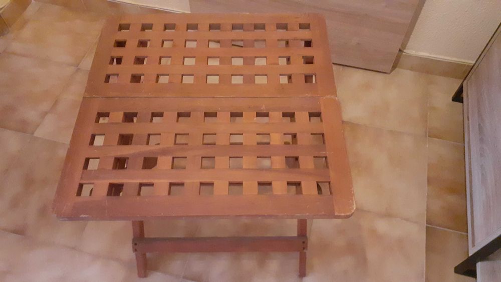 Mesa de apoio jardim