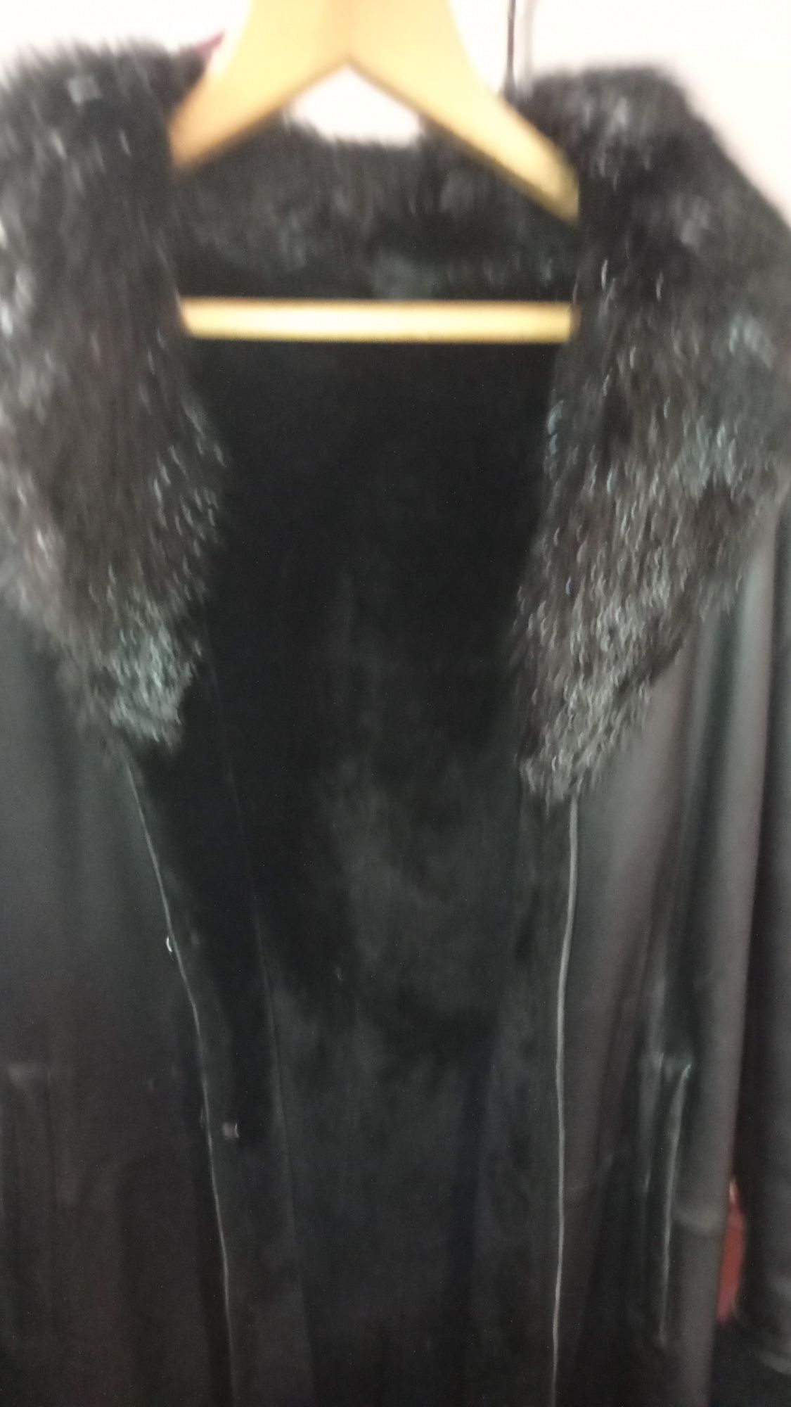 Зимняя удлинённая куртка кожаная