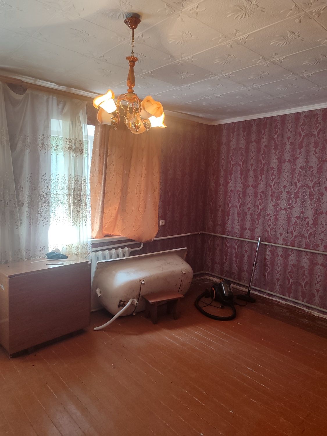Продам 2 кімнатну квартиру в місті Сміла, район Поштовий.