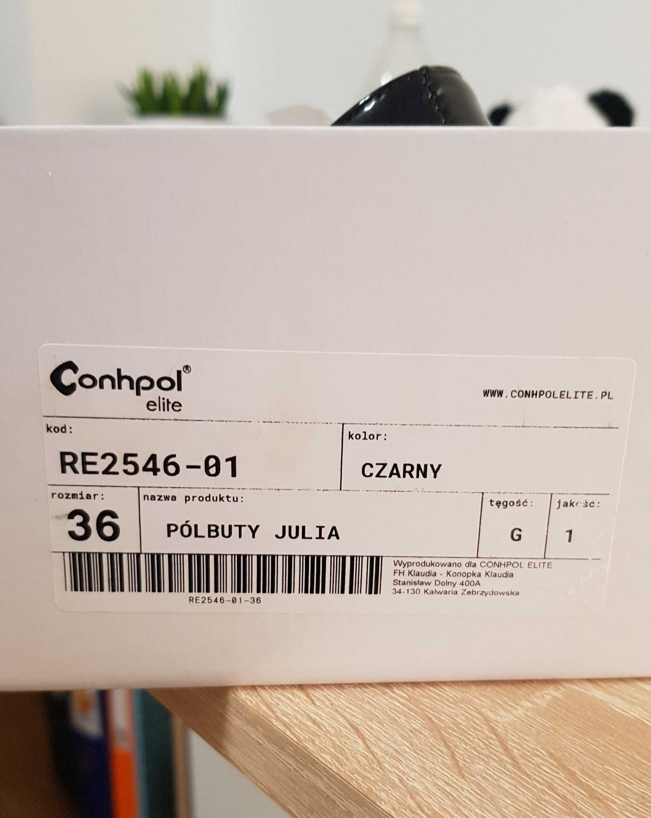 Czarne loafersy Julia - piękny delikatny model firmy Conhpol