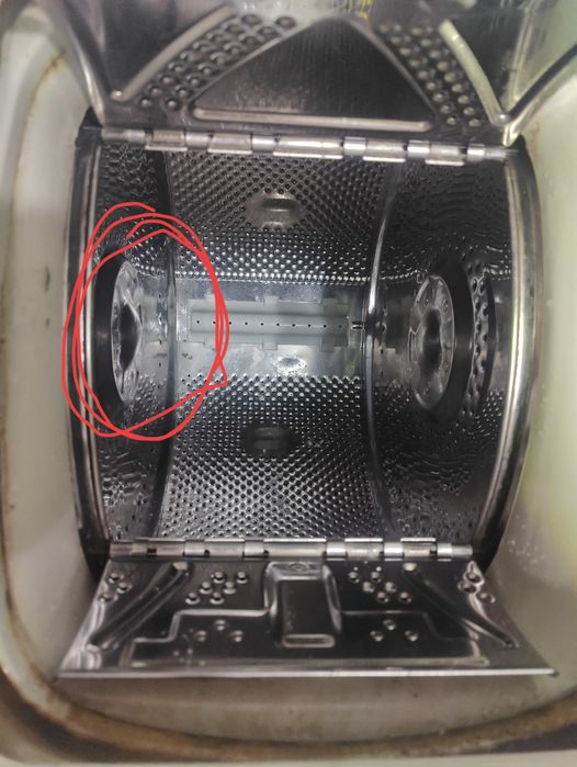 Whirlpool AWE 7515/1 на запчастини або під ремонт