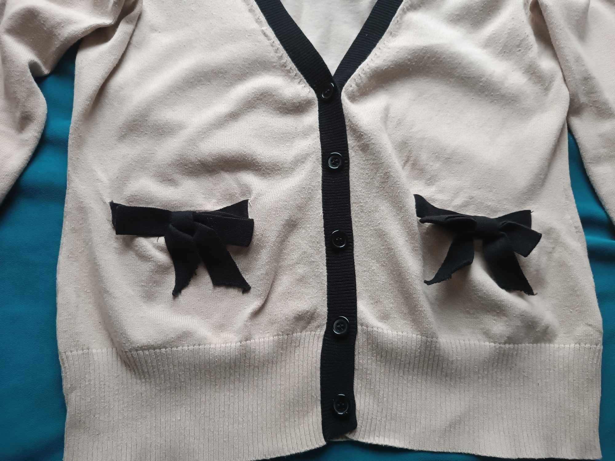 Piękny sweterek rozpinany z kieszeniami dekolt V - L/XL - "Top Secret"