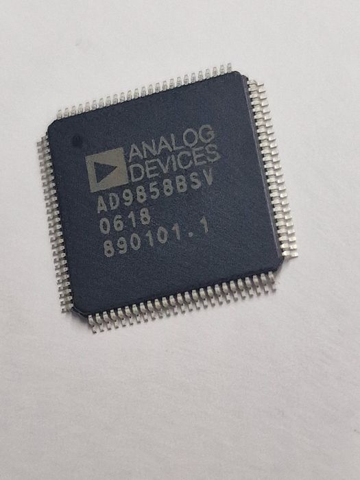 #816   Syntezer AD9858BSV