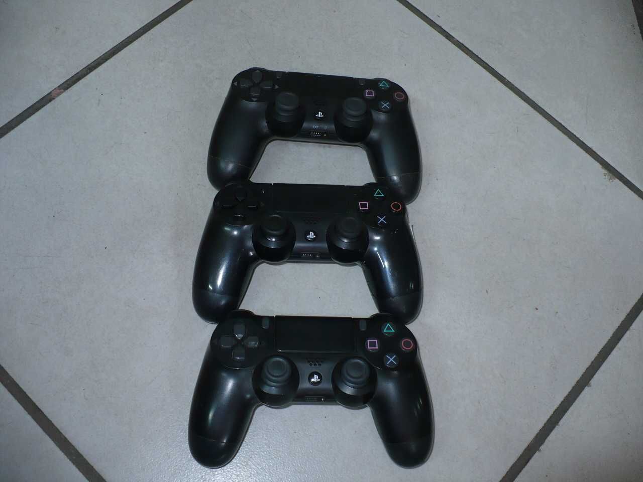 Pad do Ps4 oryginalne sprawdzone.