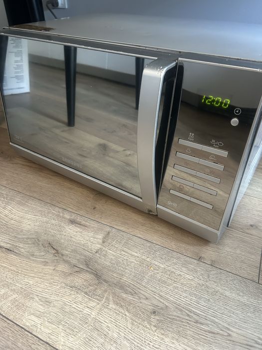 Mikrofala Samsung z funkcją grilla