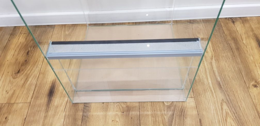 Terrarium pionowe 60x60x100 szyby przesuwne dla gekona