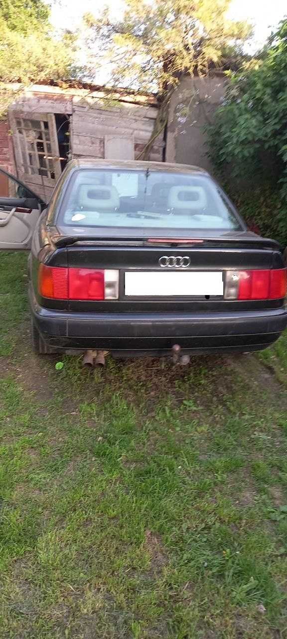 Audi    100   2.6