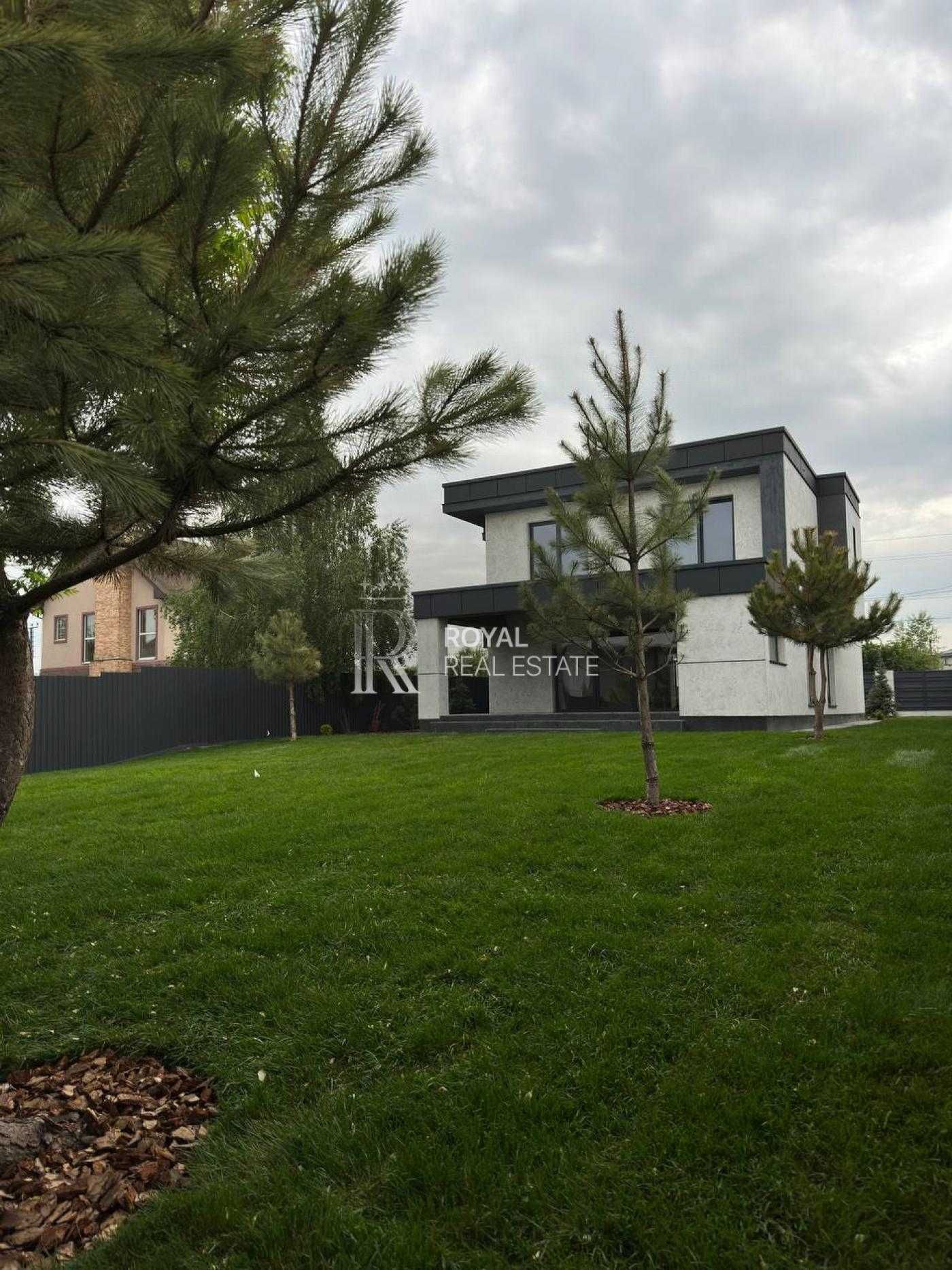 Продаж 2-поверхового будинку в с. Ходосівка, 240 м2