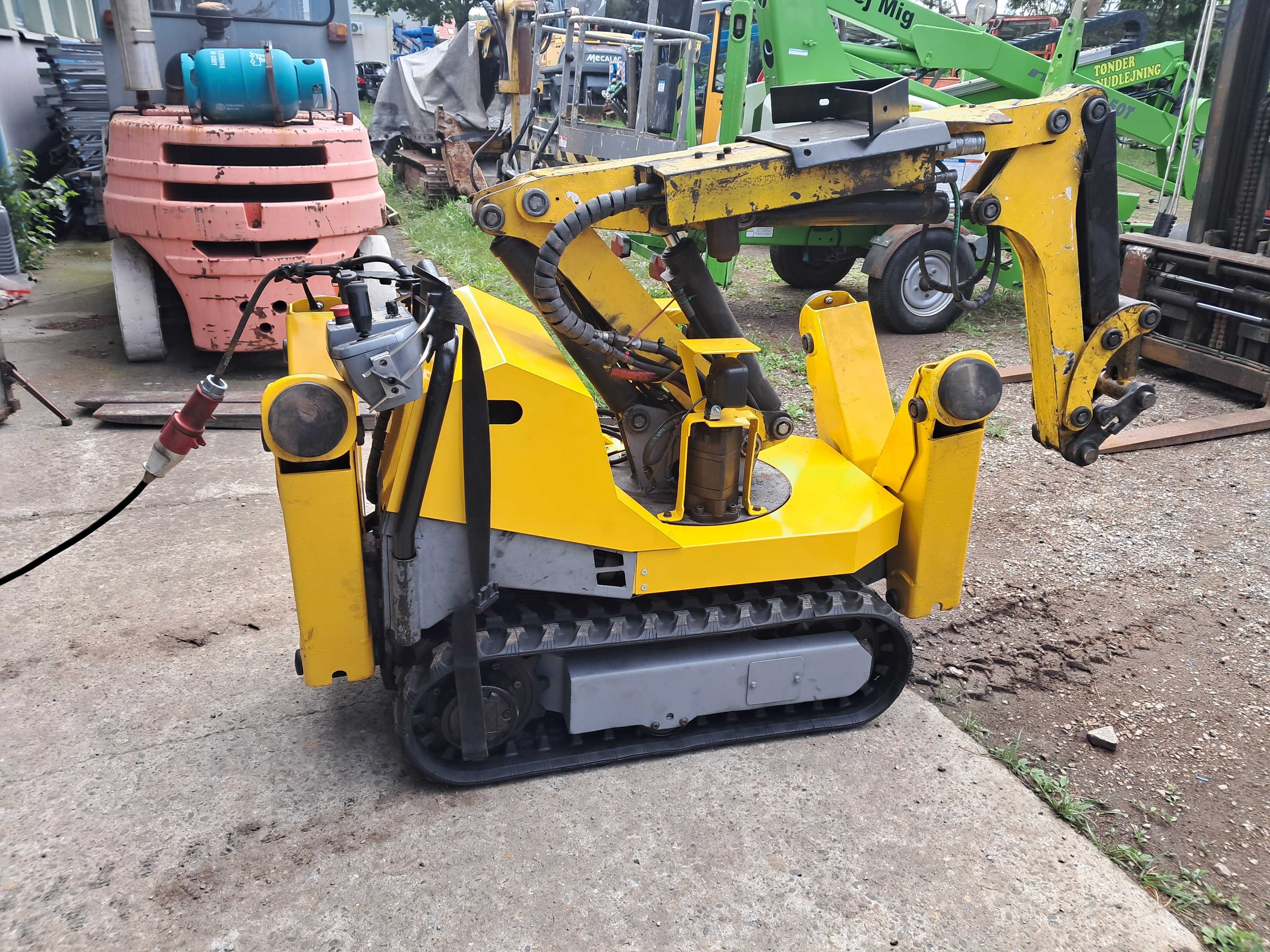 Robot Wyburzeniowy Brokk 90 ,2008r+ młot Atlas Copco SB 152