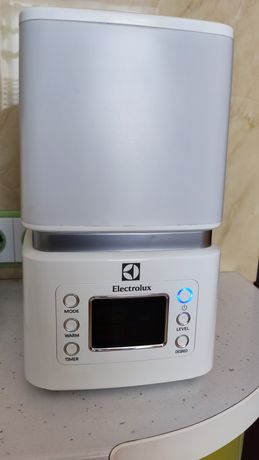 Зволожувач  повітря ELECTROLUX EHU-3510D