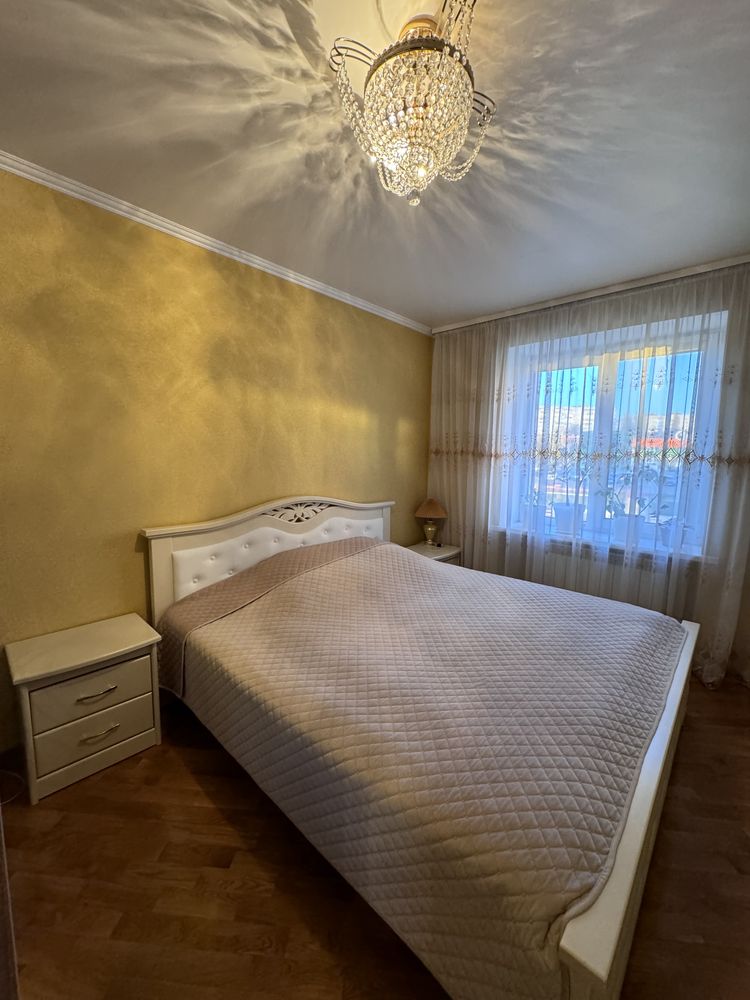 Доглянута 3-к квартира в класному районі міста,автономка.