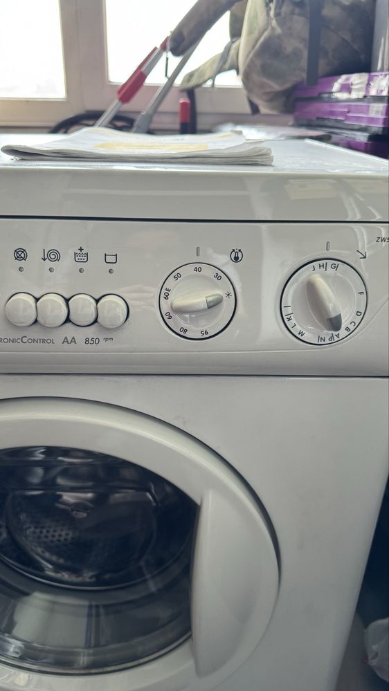 Стиральная машинка ZANUSSI