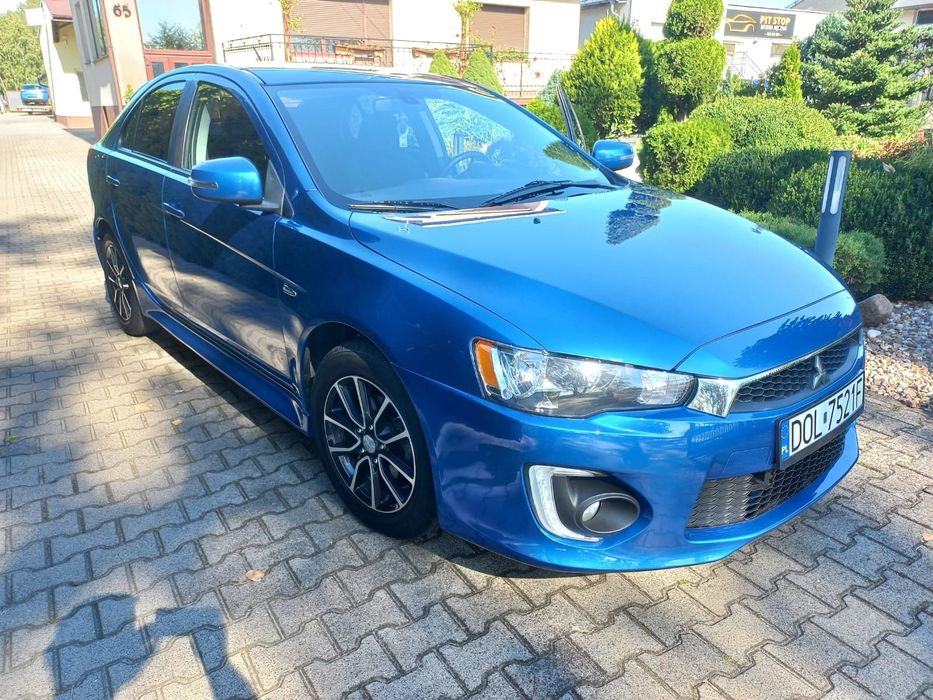 Mitsubishi Lancer 1.8 benzyna automat zarejestrowany