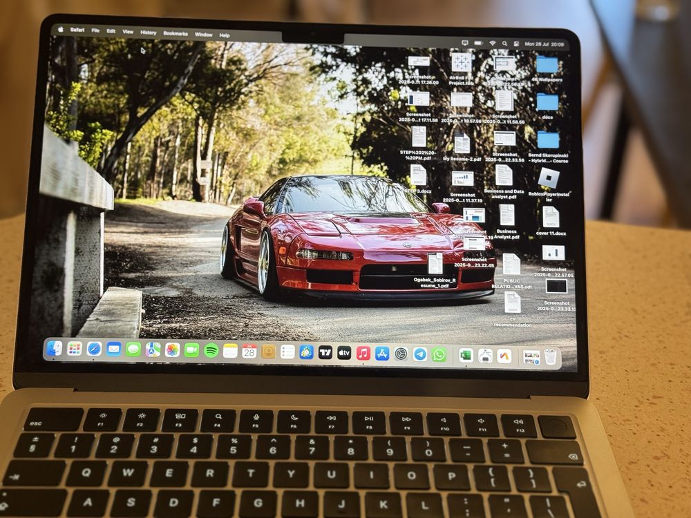 Macbook m2 air 13.9 inch