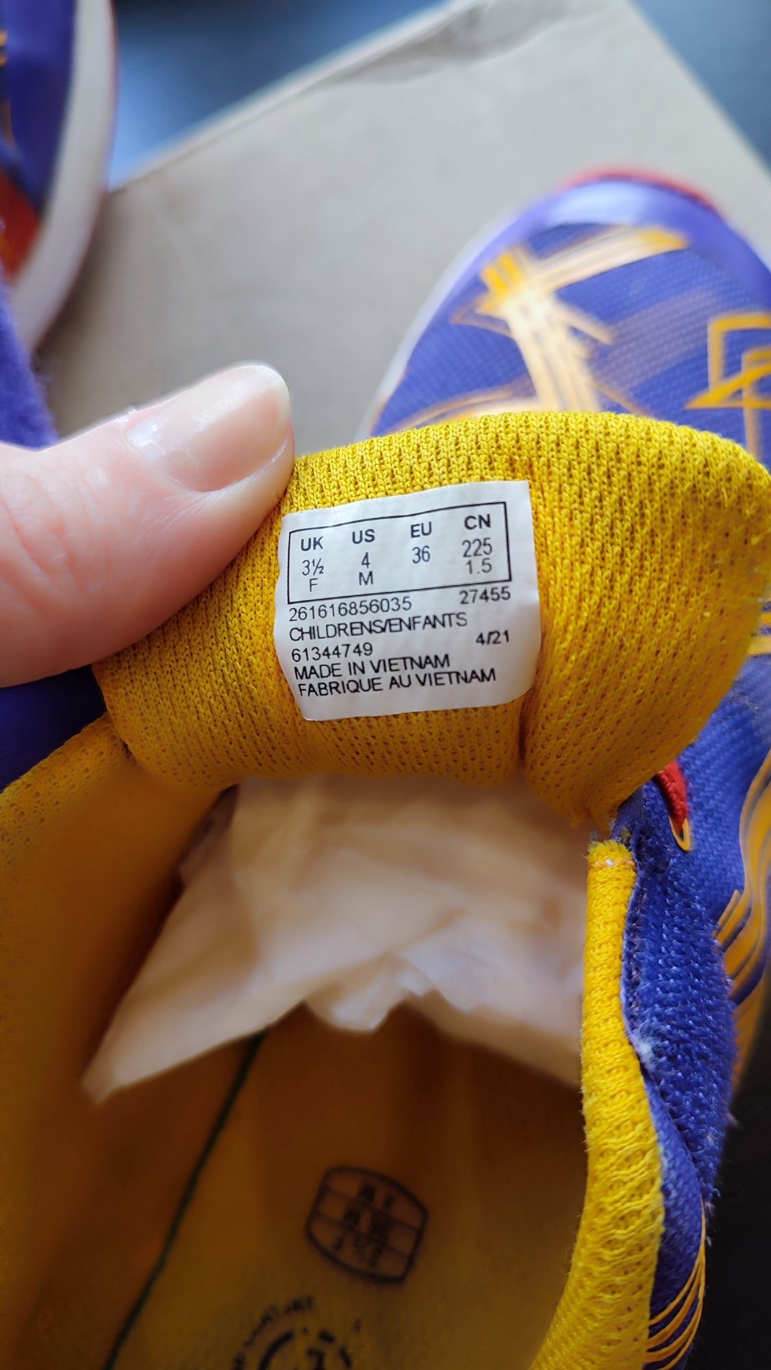 Продам кросівки Clarks на хлопчика