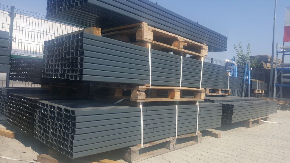 Słupek ogrodzeniowy 60x40 gr. 1,5 mm wys. 200 cm do paneli oc + RAL