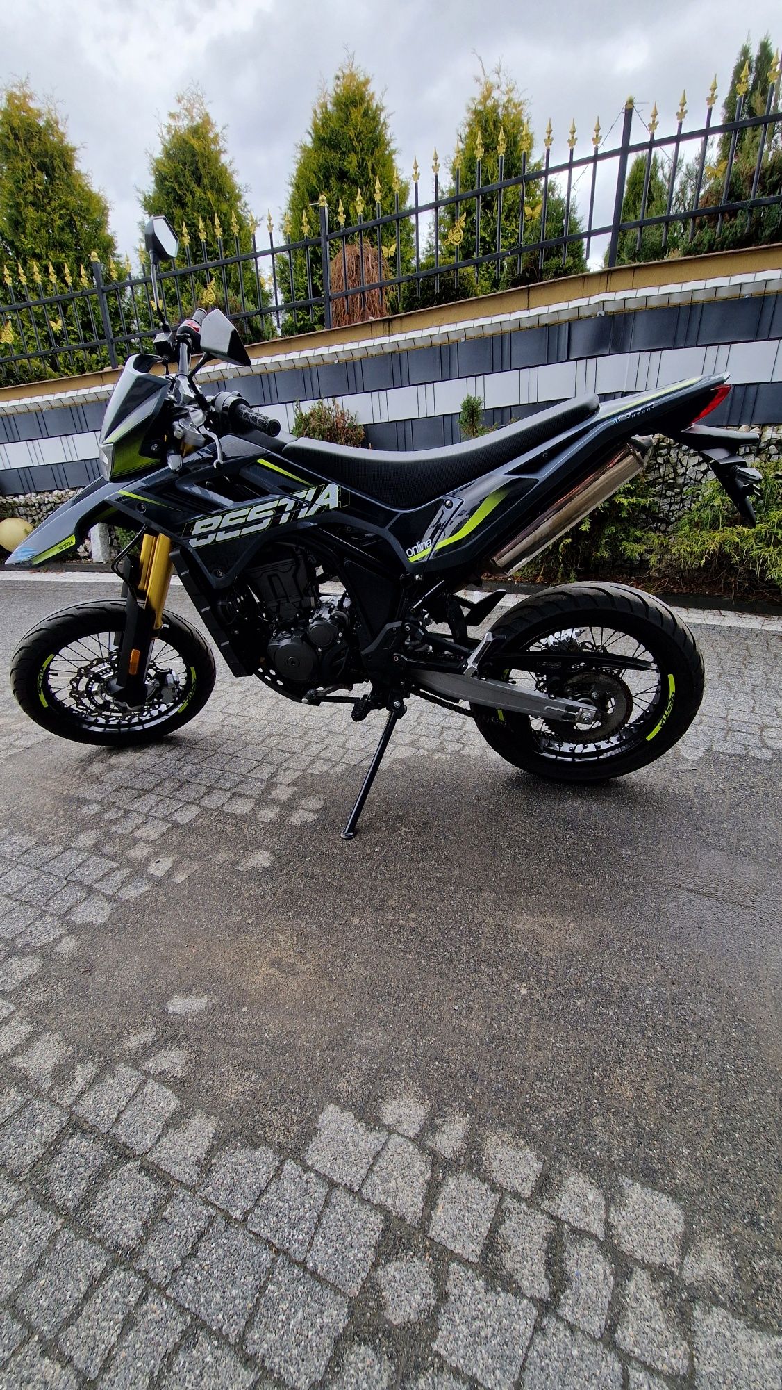 Motor Cros ONLINE Bestia SM 125