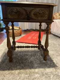Mesa de cabeceira vintage em madeira