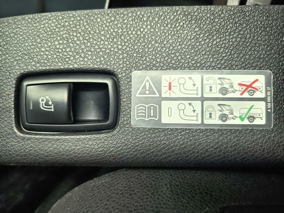 Фаркоп прицепне для Mercedes GLS GLE  GL  ML номер A1663100837
