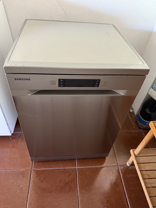 Máquina de lavar loiça Samsung