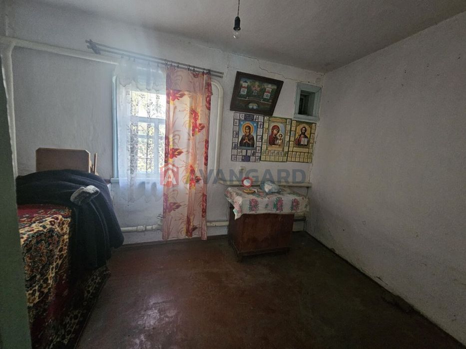 Будинок в Худяках, центр, 25 соток ділянка