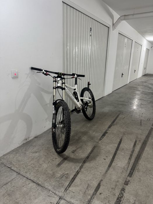 Propain Rage de downhill
