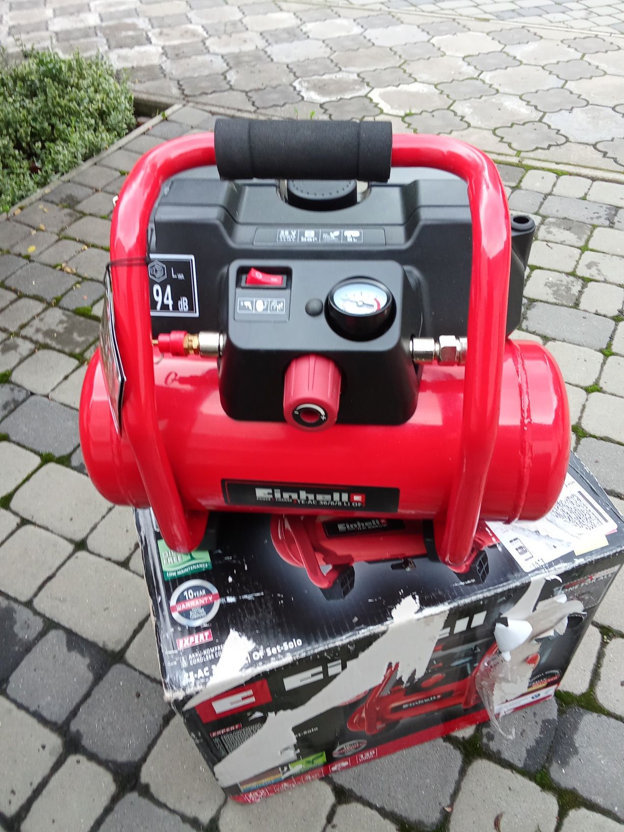 Компресор акумуляторний Einhell