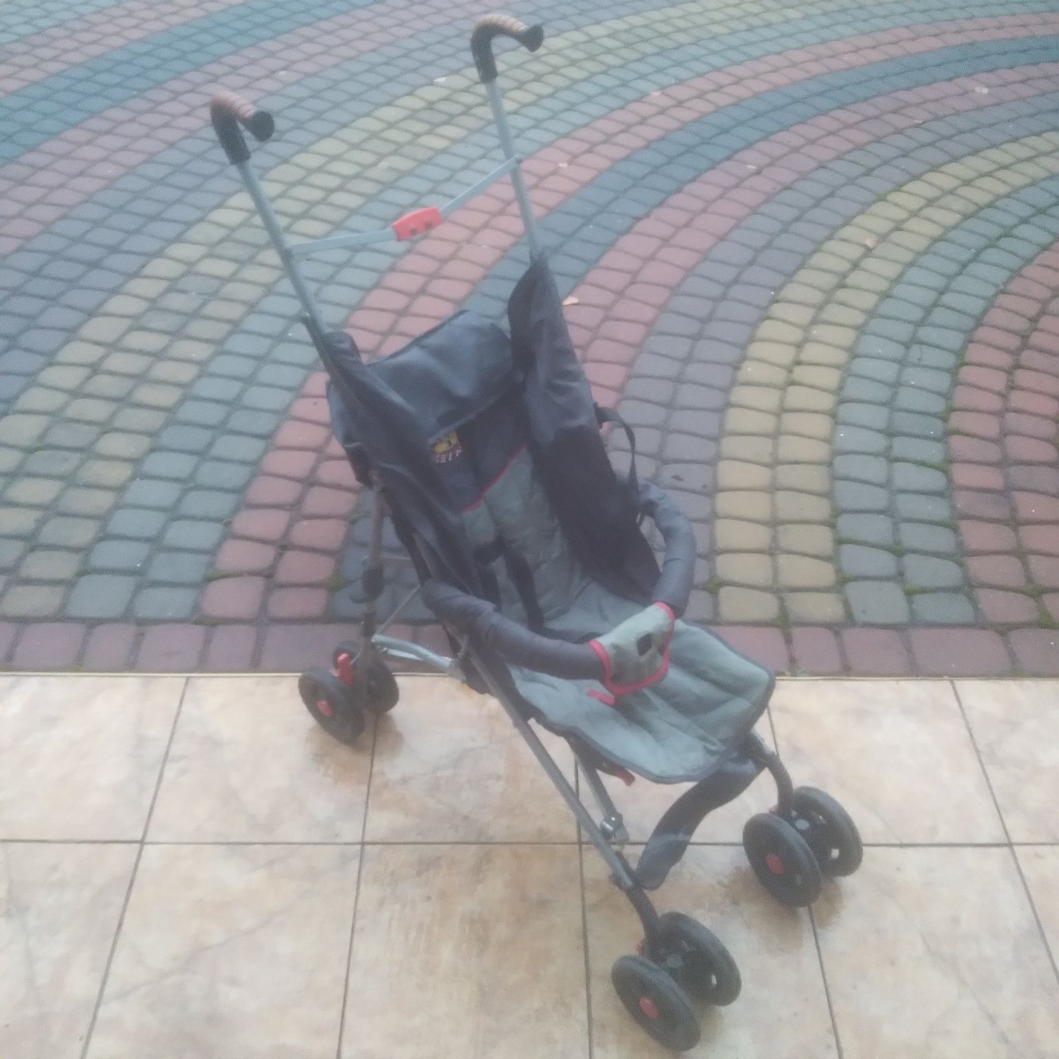 Дитяча коляска для дітей до 6 років